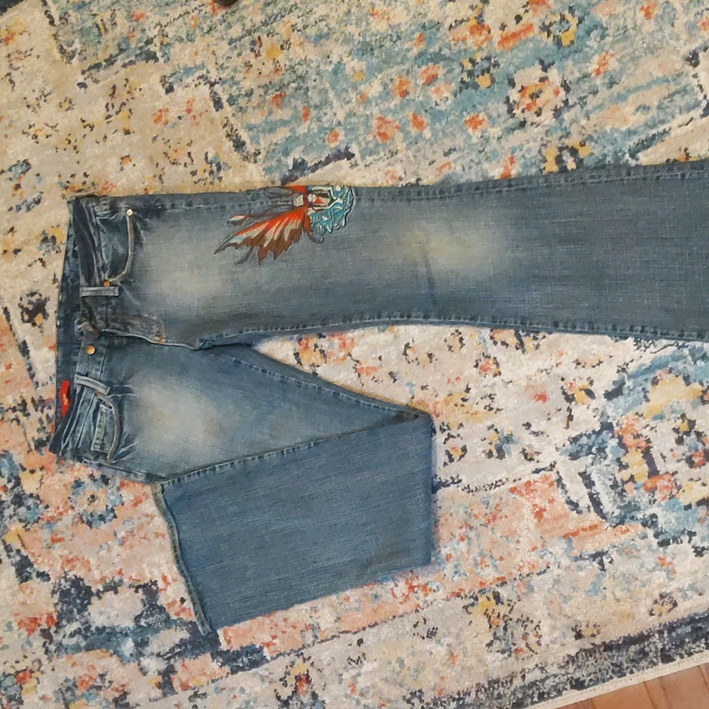 Women's jeans embroidered fairy boot cut size 30. Vigoss boot stretch